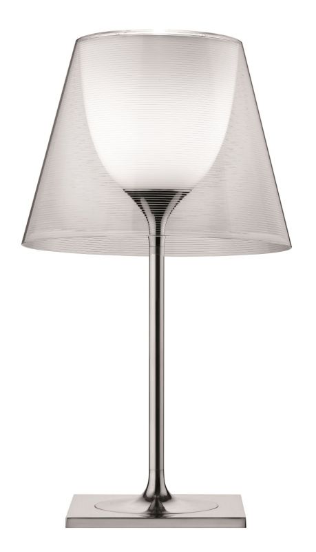 Ktribe Tischleuchte mit transparentem Schirm und silberfarbenem Fuß. Moderne Tischlampe für Wohnzimmer und Schlafzimmer.